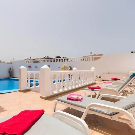 Beautiful 3 Bedroom Villa Callao Salvaje
